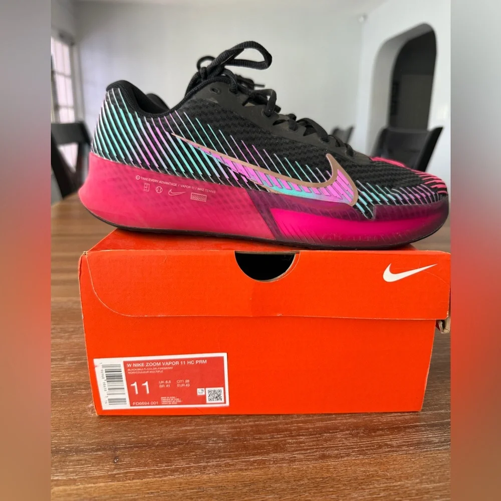NikeCourt Air Zoom Vapor 11 Premium Hard Court Tennis Shoes - Size 11 - Picture 5 of 7